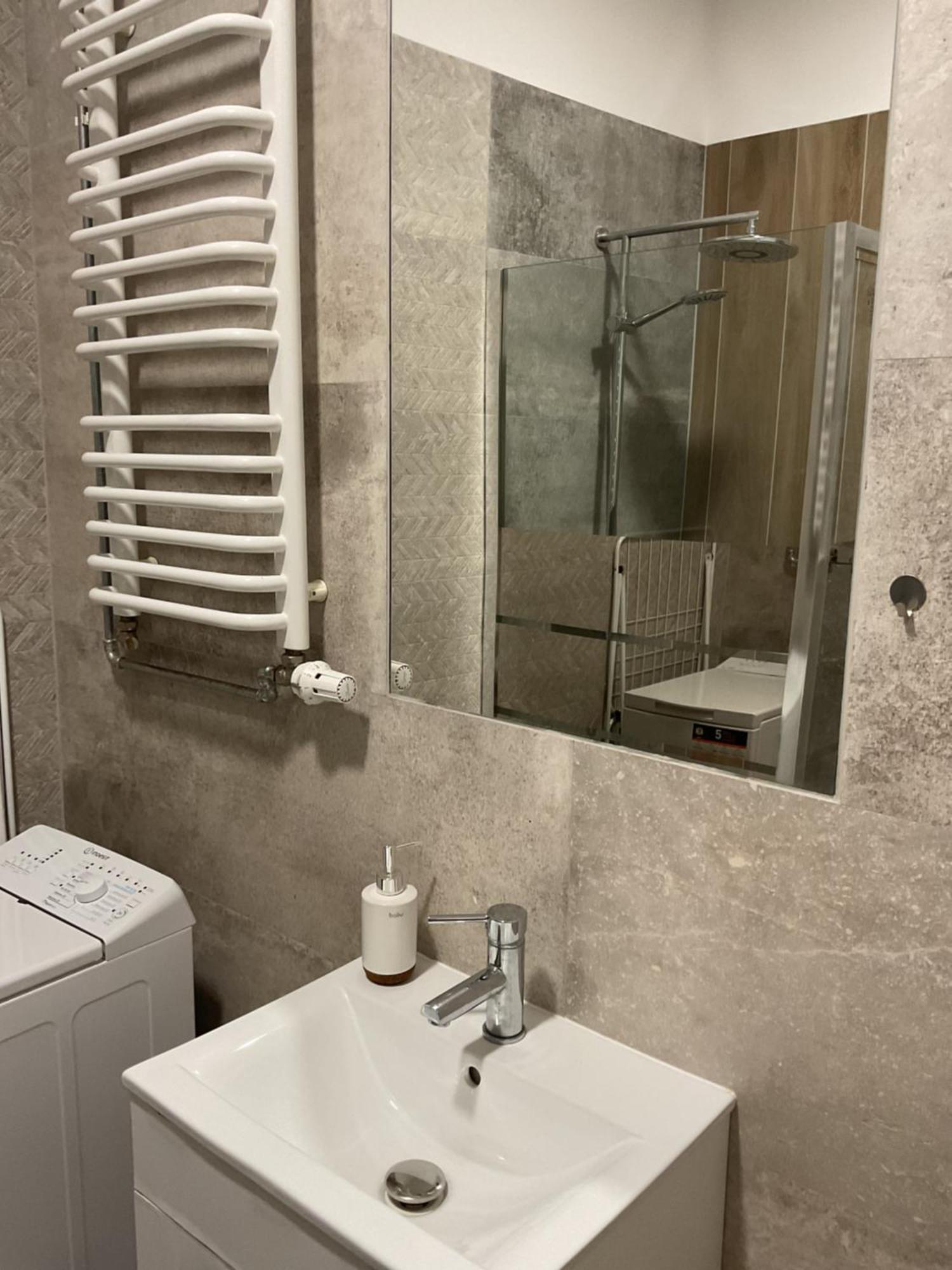 Ferienwohnung Omorika Na Zamkowej Krakau Exterior foto