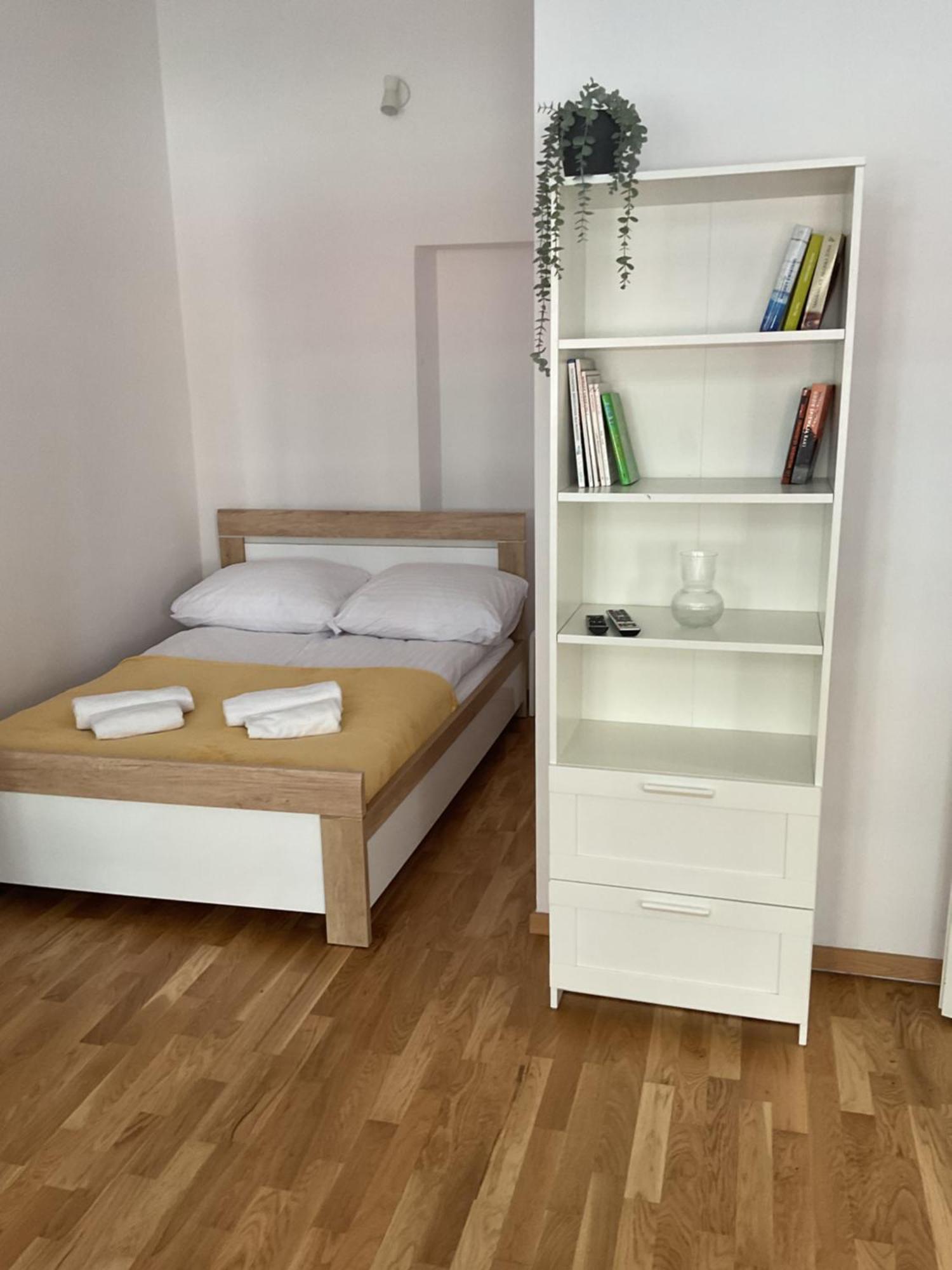 Ferienwohnung Omorika Na Zamkowej Krakau Exterior foto